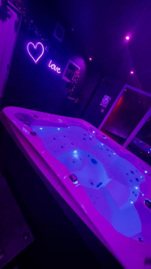 Avec Jacuzzi, Et Terrasse Apartment Marseilles